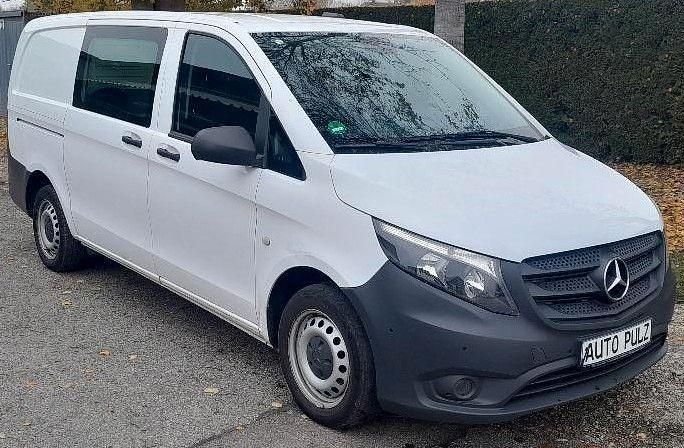 Weiß Gebraucht 2020 Mercedes Vito Van / Kleinbus | 14.990 € (Fairer Preis) - Bild 1/4