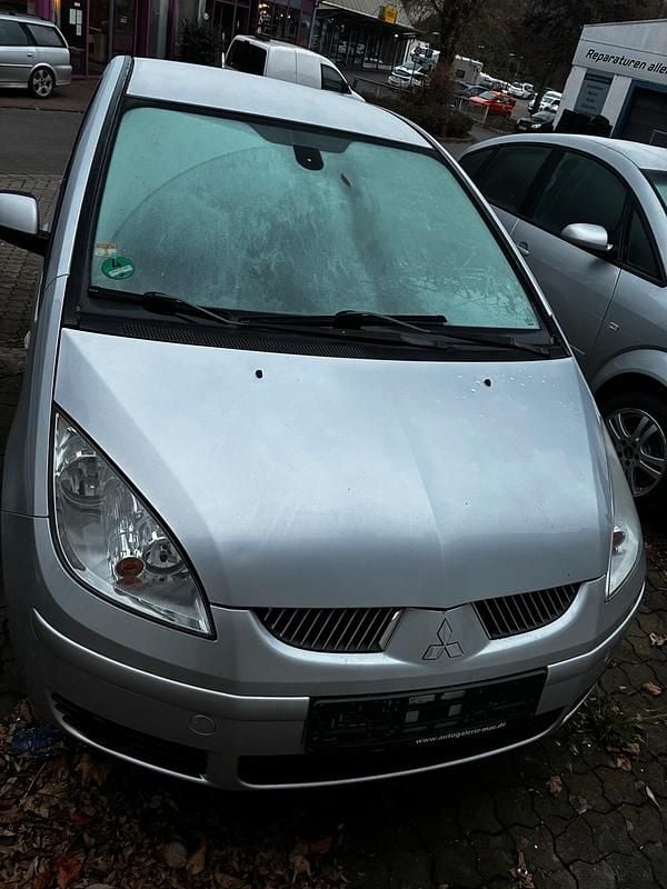 Gebraucht Mitsubishi Colt Top 95 PS (69 kW) 2007 Silber Kleinwagen