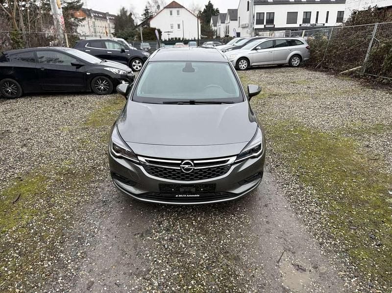 Grau Gebraucht 2018 Opel Astra Edition Kombi | 7.599 € (Superpreis) - Bild 1/4