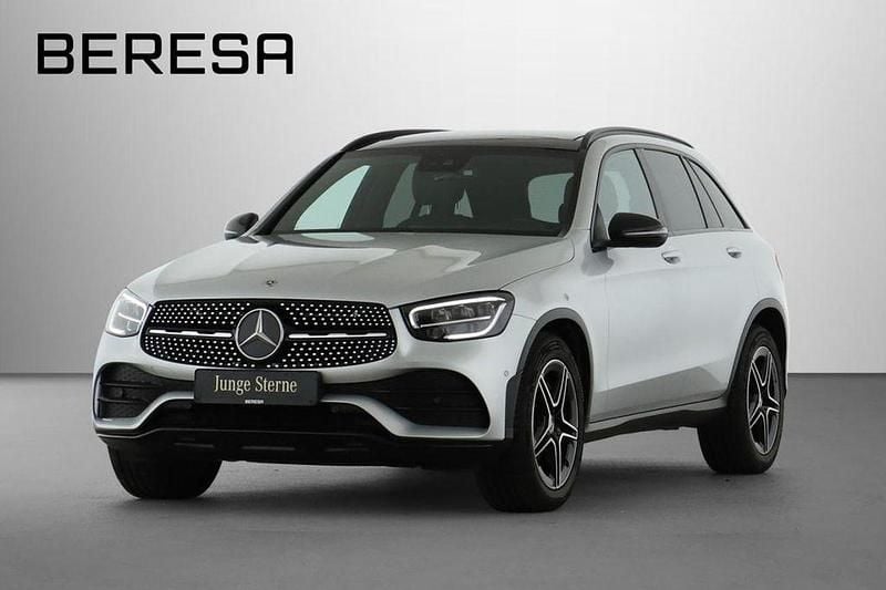 Silber Gebraucht 2020 Mercedes GLC300 AMG SUV | 35.980 € (Fairer Preis) - Bild 1/4