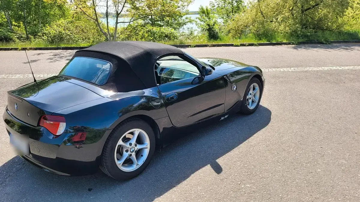 Gebraucht BMW Z4 150 PS (110 kW) 2006 Schwarz Cabrio