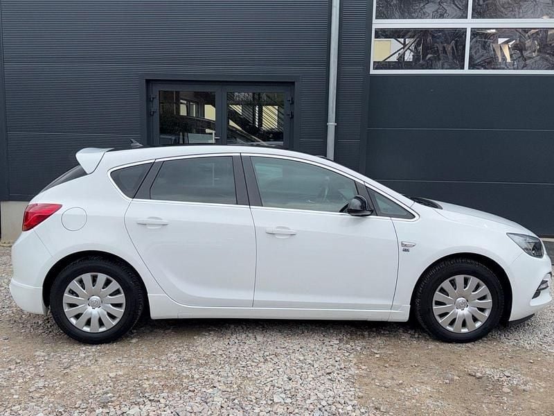 Gebraucht Opel Astra OPC 140 PS (102 kW) 2015 Weiß Kleinwagen
