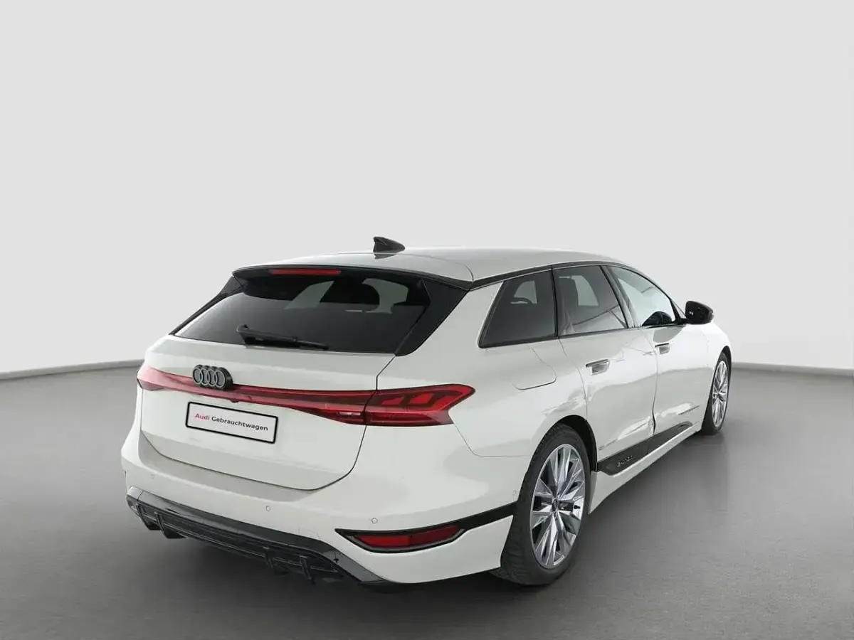 Gebraucht Audi A6 e-tron Performance 269 kW (367 PS) 2025 Siambeige metallic Kombi