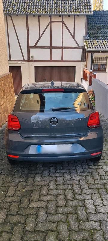 Grau Gebraucht 2016 VW Polo Limousine | 6.000 € (Fairer Preis) - Bild 1/4