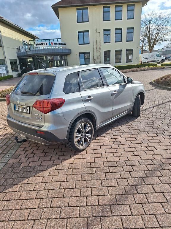 Gebraucht Suzuki Vitara Comfort+ 129 PS (94 kW) 2020 Grau SUV