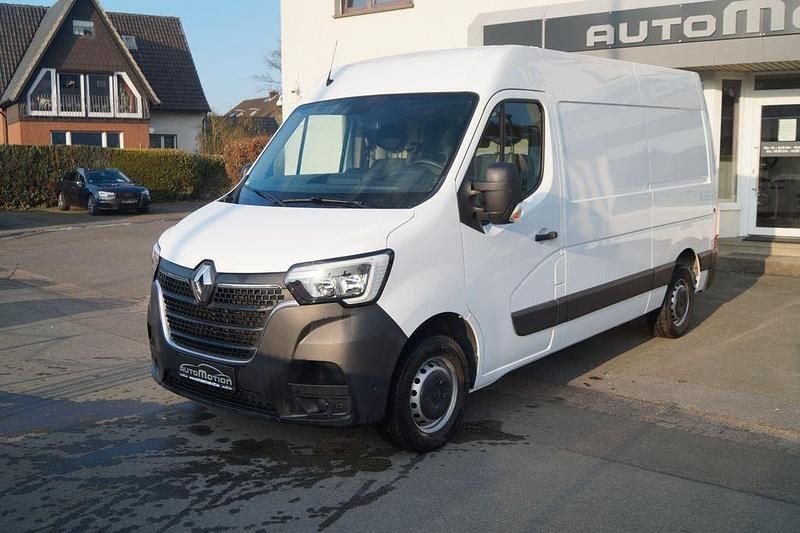 Używany Renault Master 135 KM (99 kW) 2022 Biały Minivan