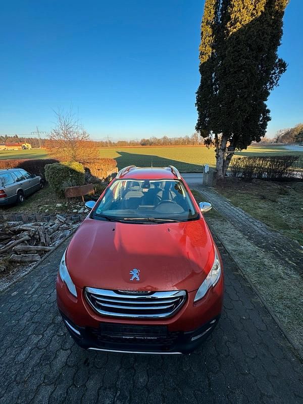 Rot Gebraucht 2016 Peugeot 2008 SUV | 5.299 € (Superpreis) - Bild 1/4