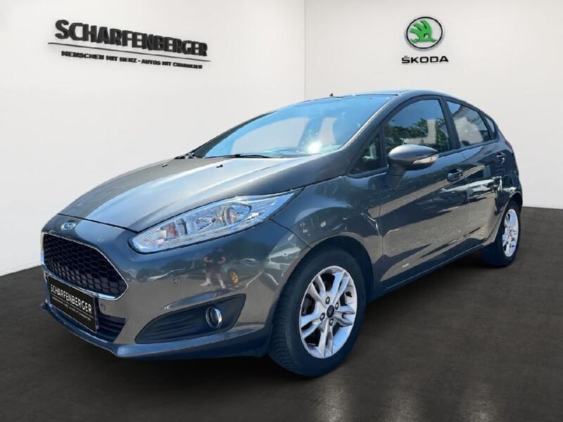 Gebraucht Ford Fiesta Celebration 101 PS (74 kW) 2017 Magneticgrau (metallic) Kleinwagen