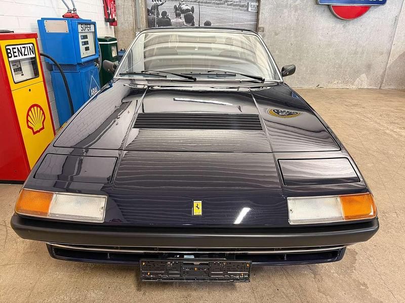 Second-hand Ferrari 400 310 CP (228 kW) 1982 Albastru Berlinǎ