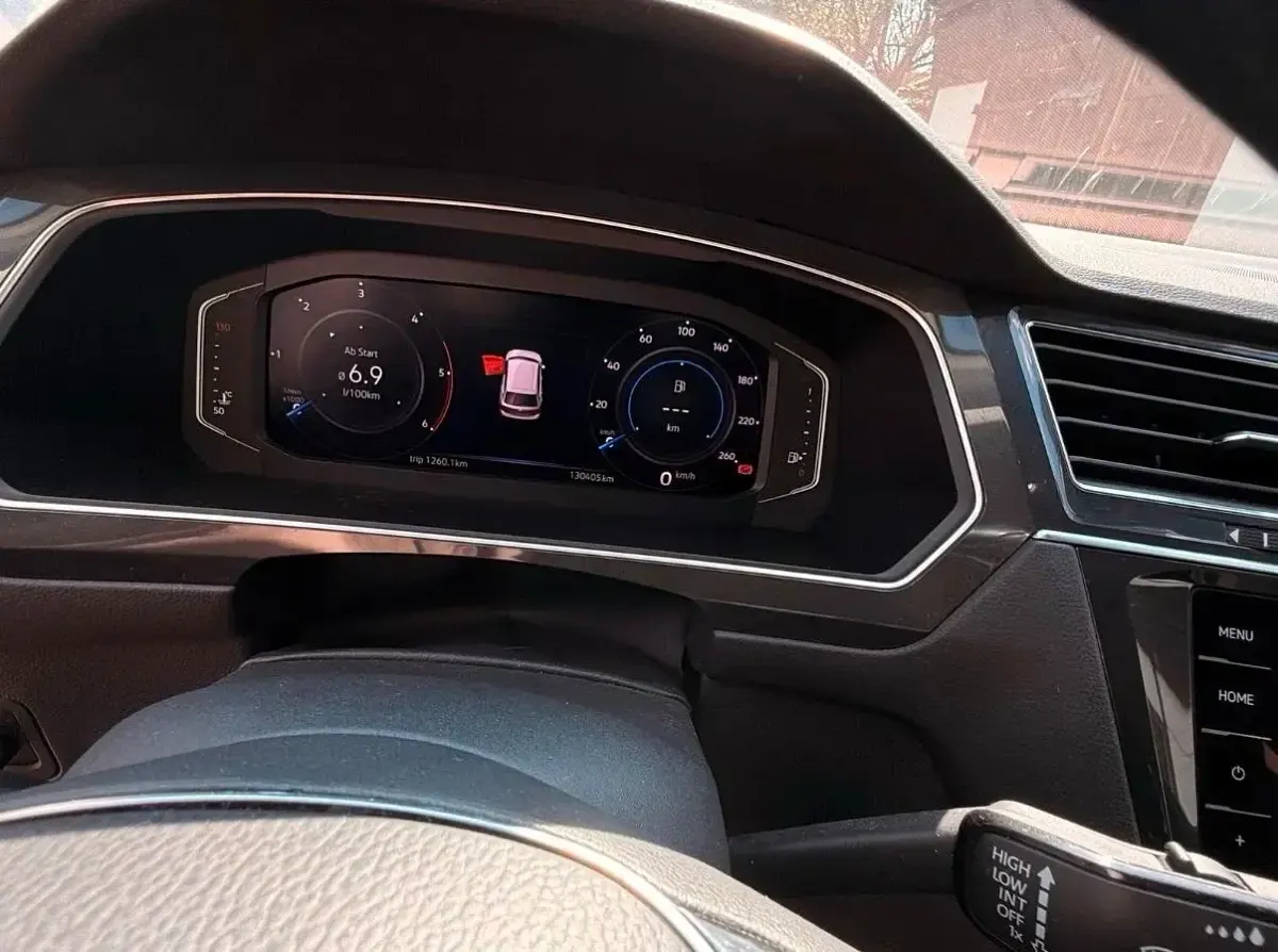 Gebraucht VW Tiguan Allspace R-line 239 PS (175 kW) 2019 Silber SUV