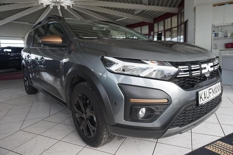 Gebraucht Dacia Jogger Extreme 140 PS (102 kW) 2025 Dolomitgrau Van / Kleinbus