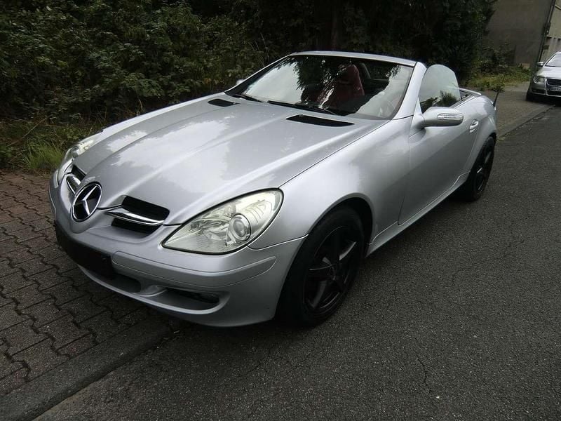 Iridiumsilber metalliclack Gebraucht 2005 Mercedes SLK200 Cabrio | 6.199 € (Teuer) - Bild 1/4