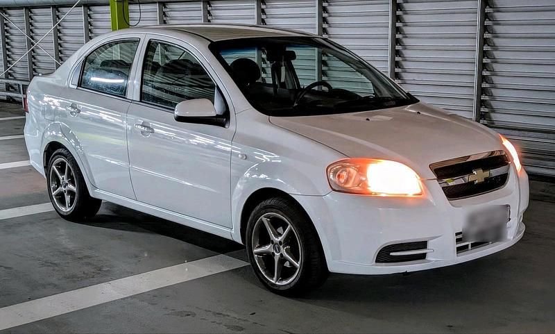 Weiß Gebraucht 2009 Chevrolet Aveo LS Limousine | 1.900 € (Guter Preis) - Bild 1/4