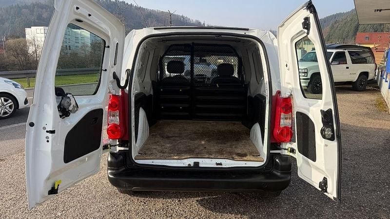Gebraucht Citroën Berlingo 90 PS (66 kW) 2011 Weiß Van / Kleinbus