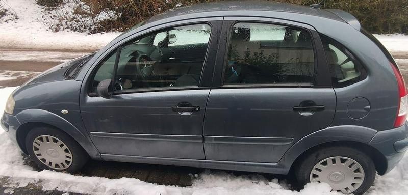 Gebraucht Citroën C3 Comfort 60 PS (44 kW) 2008 Grau Limousine