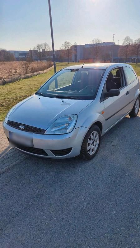 Gebraucht Ford Fiesta 60 PS (44 kW) 2005 Grau Kleinwagen