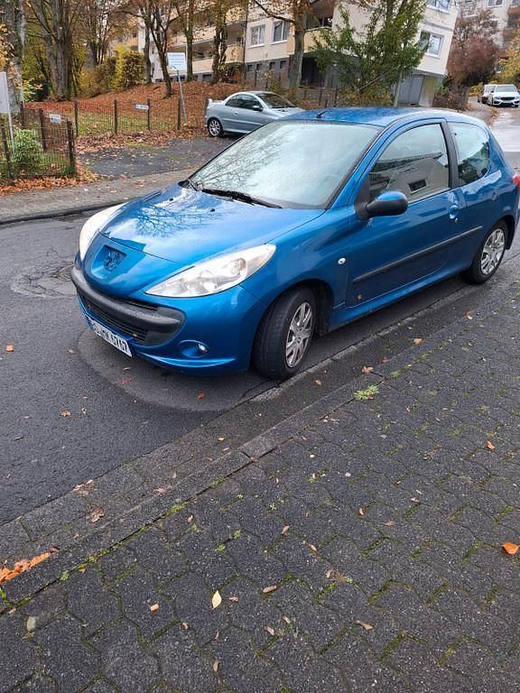 Blau Gebraucht 2010 Peugeot 206 Limousine | 700 € (Guter Preis) - Bild 1/4