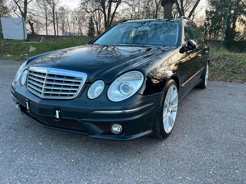 Gebraucht Mercedes E280 190 PS (139 kW) 2009 Schwarz Kombi