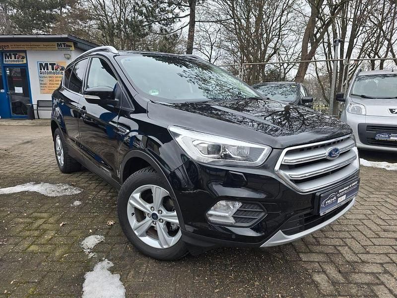 Gebraucht Ford Kuga 150 PS (110 kW) 2018 Schwarz SUV