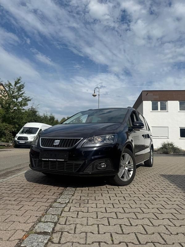 Schwarz Gebraucht 2015 Seat Alhambra Van / Kleinbus | 9.500 € (Guter Preis) - Bild 1/4