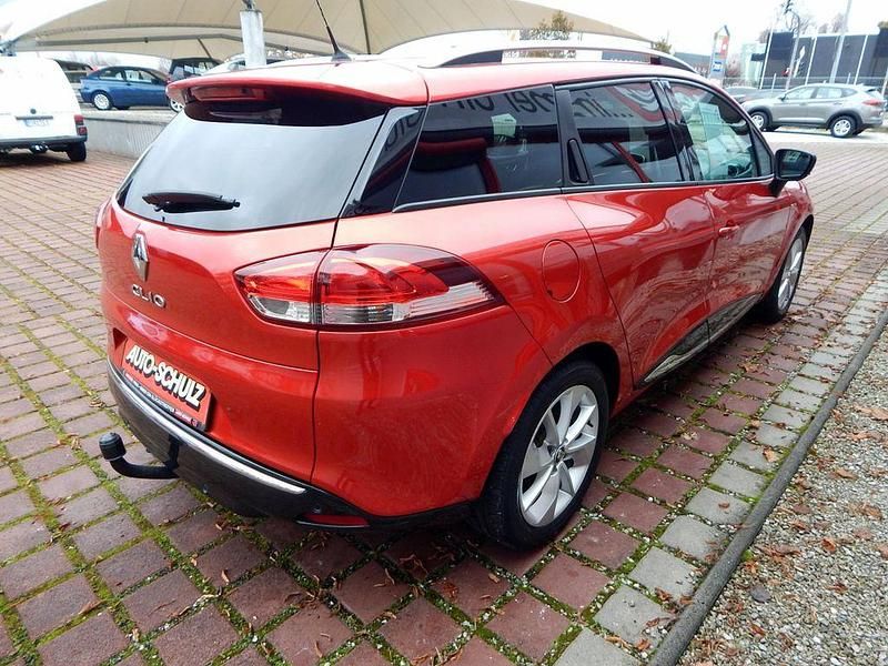 Gebraucht Renault Clio IV LIMITED 90 PS (66 kW) 2017 Rot Limousine