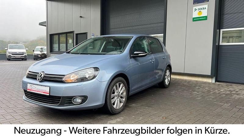 Blau Gebraucht 2011 VW Golf VI Style Kleinwagen | 10.990 € (Etwas zu teuer) - Bild 1/4