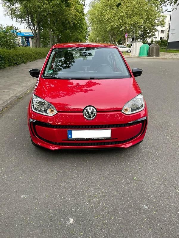 Rot Gebraucht 2012 VW up! Kleinwagen | 2.600 € - Bild 1/4