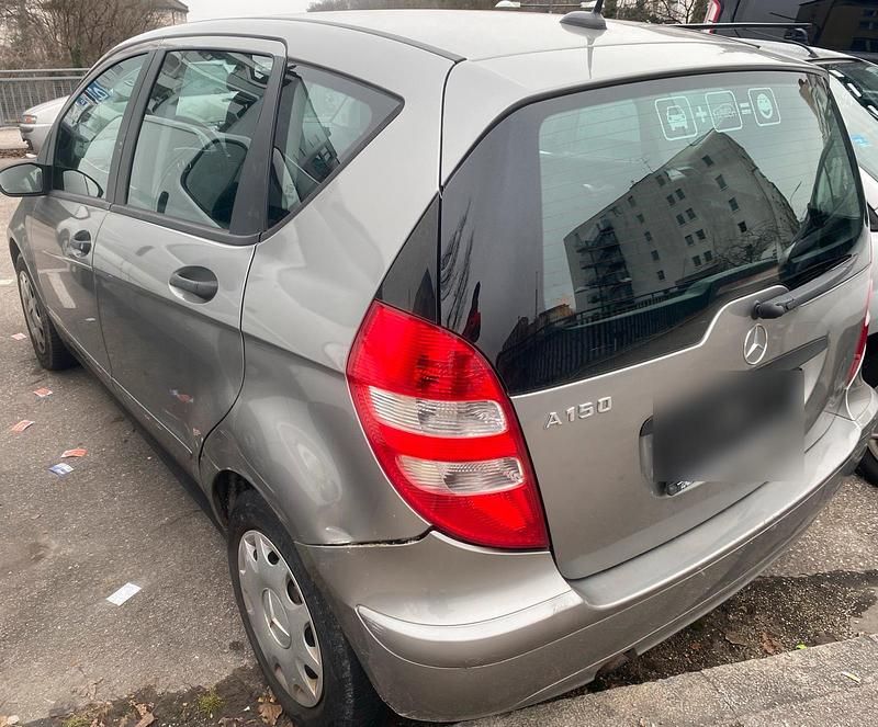 Gebraucht Mercedes A150 95 PS (69 kW) 2006 Grau Kleinwagen