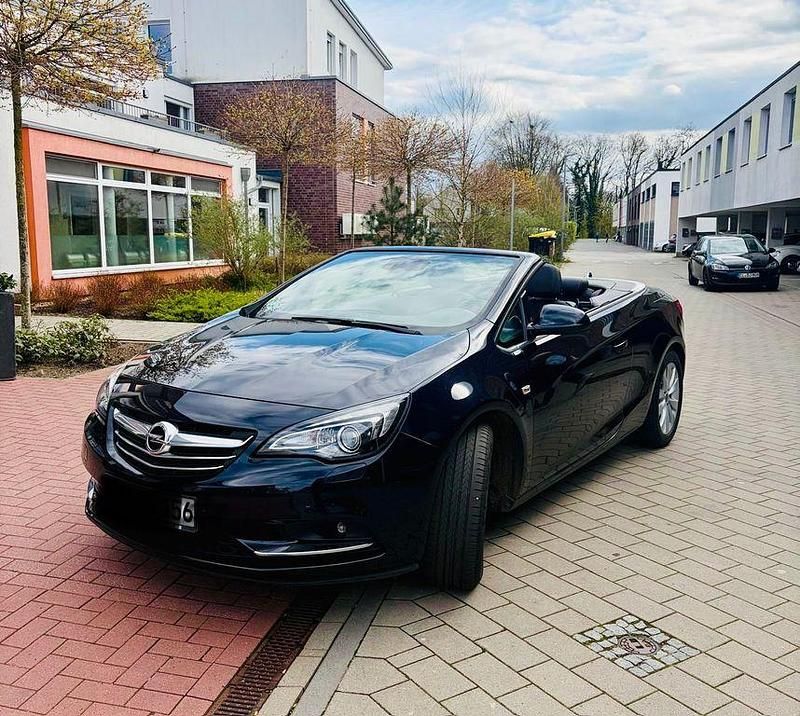 Gebraucht Opel Cascada Innovation 170 PS (125 kW) 2018 Blau Cabrio