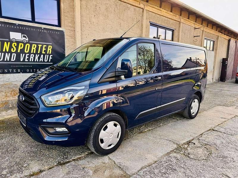Blazerblau Gebraucht 2018 Ford Transit Custom Trend Van / Kleinbus | 17.200 € (Superpreis) - Bild 1/4