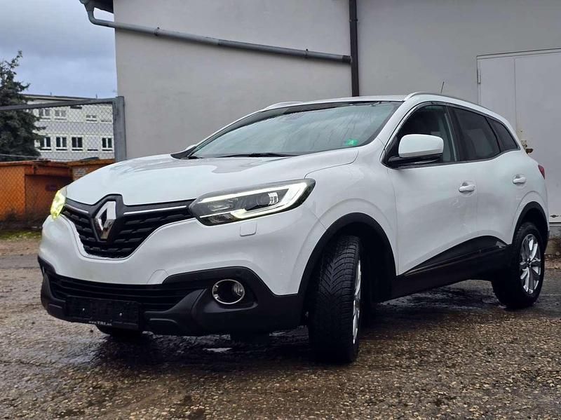 Gebraucht Renault Kadjar Experience 131 PS (96 kW) 2017 Gletscherweiss SUV