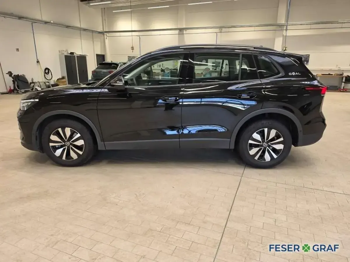 Gebraucht VW Tiguan Life 150 PS (110 kW) 2025 Grenadillschwarz metallic SUV