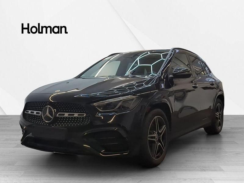 Schwarz Gebraucht 2024 Mercedes GLA200 AMG line SUV | 39.864 € (Fairer Preis) - Bild 1/4