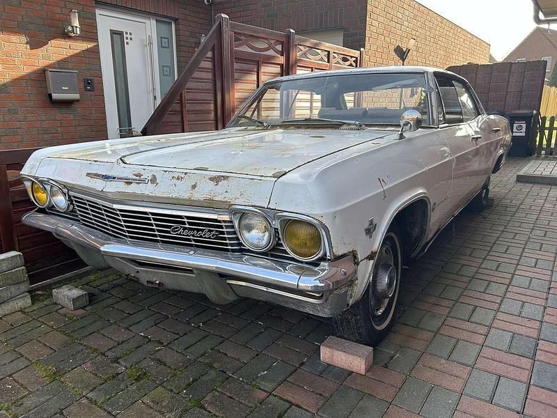 Weiß Gebraucht 1965 Chevrolet Impala Sport Limousine | 5.700 € - Bild 1/4