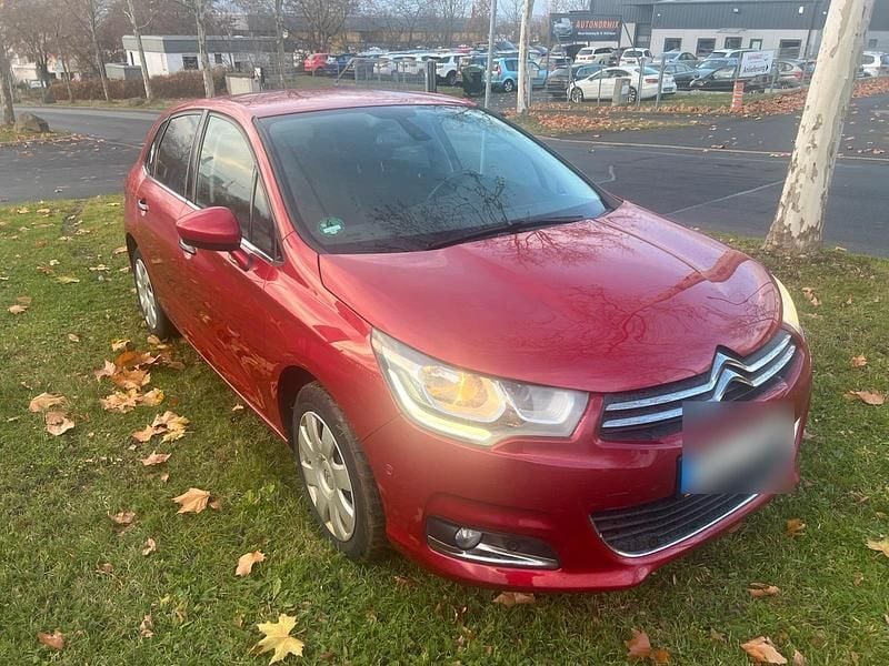 Gebraucht Citroën C4 Shine 131 PS (96 kW) 2016 Rot Limousine