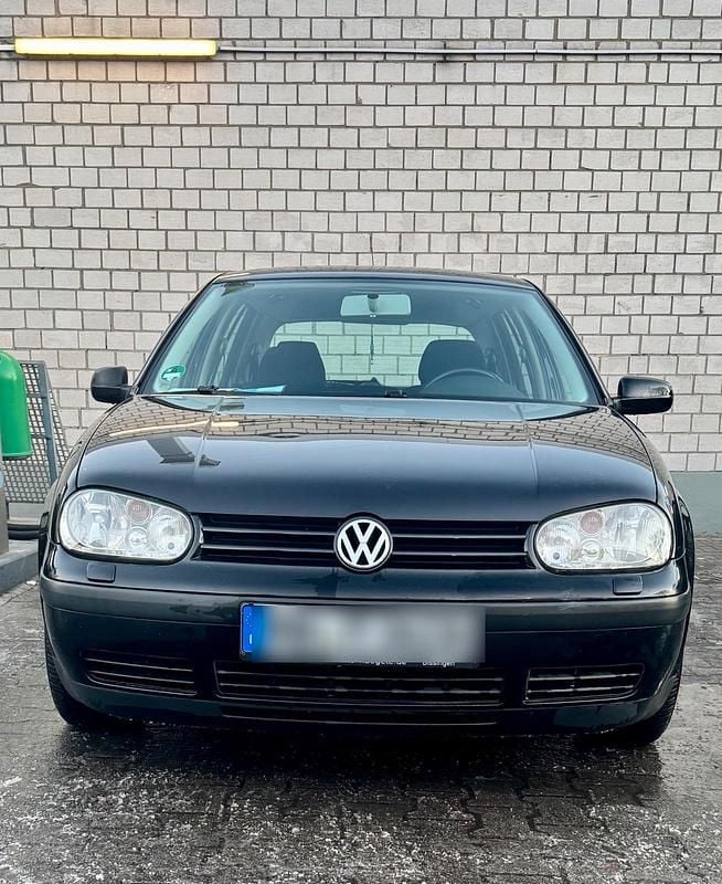Schwarz Gebraucht 2003 VW Golf IV Kleinwagen | 4.500 € (Teuer) - Bild 1/4