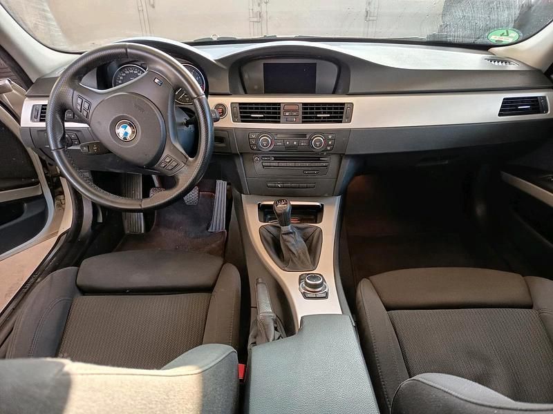 Gebraucht BMW 335 306 PS (225 kW) 2008 Weiß Kombi