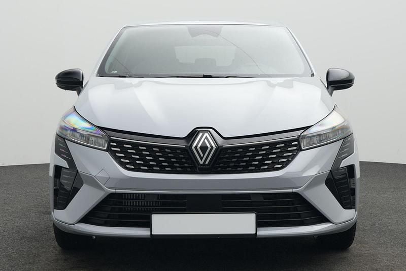 Gebraucht Renault Clio V Techno 91 PS (66 kW) 2025 Rafalegrau Limousine