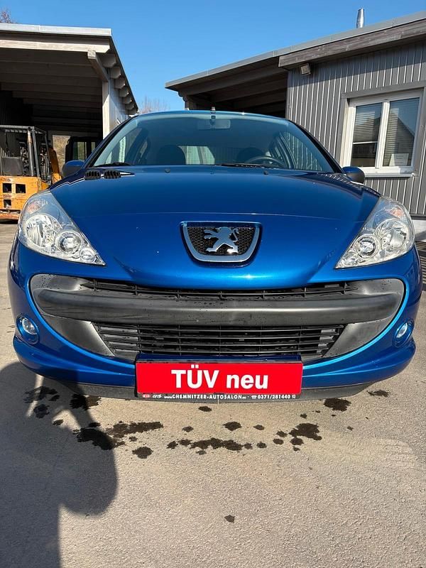 Gebraucht Peugeot 206+ 75 PS (55 kW) 2010 Blau Kleinwagen