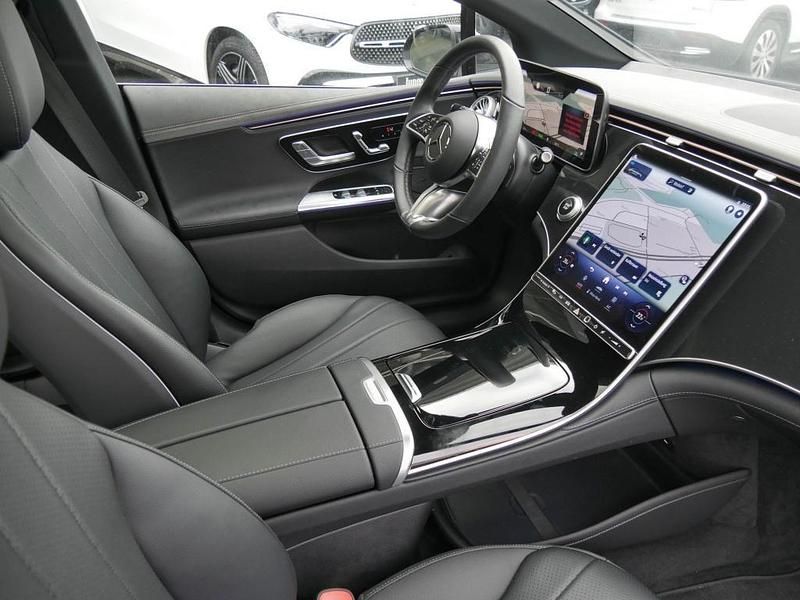 Gebraucht Mercedes EQE350 AMG 214 kW (292 PS) 2024 Schwarz obsidianschwarz metall Limousine