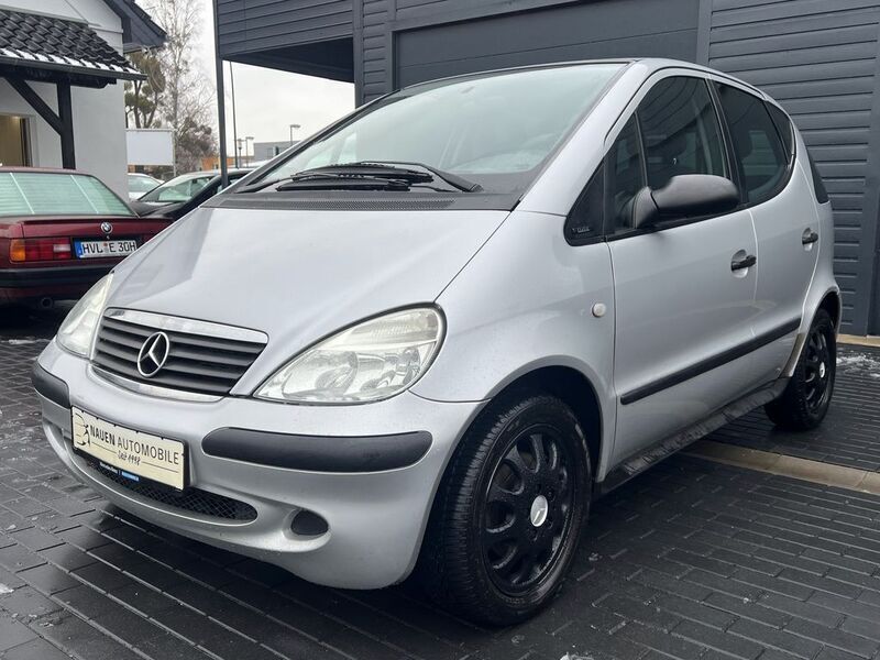 Grau Gebraucht 2003 Mercedes A160 Limousine | 2.470 € (Etwas zu teuer) - Bild 1/4