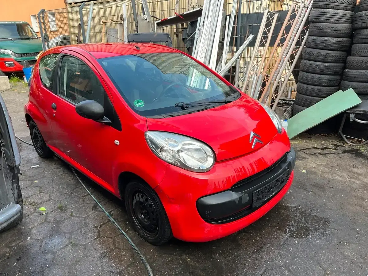 Gebraucht Citroën C1 68 PS (50 kW) 2008 Rot Kleinwagen
