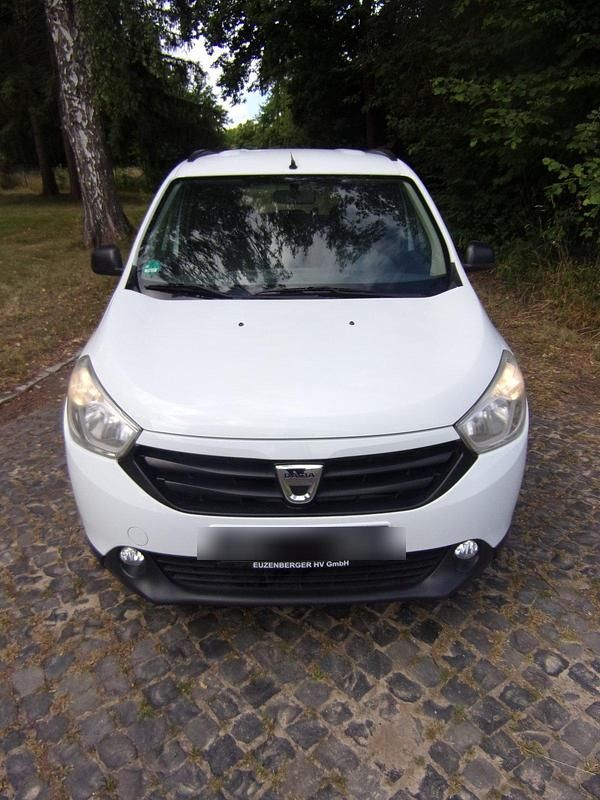 Weiß Gebraucht 2012 Dacia Lodgy Van / Kleinbus | 3.950 € (Etwas zu teuer) - Bild 1/4