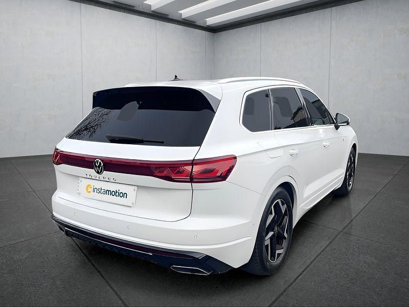 Gebraucht VW Touareg 231 PS (169 kW) 2025 Weiß SUV