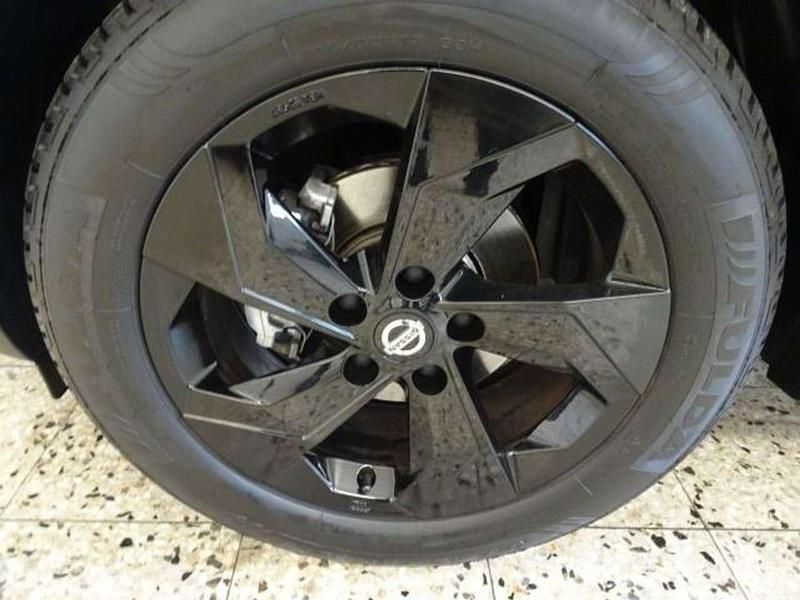 Gebraucht Nissan Juke N-Connecta 94 PS (69 kW) 2024 Ceramic grey p/black m SUV