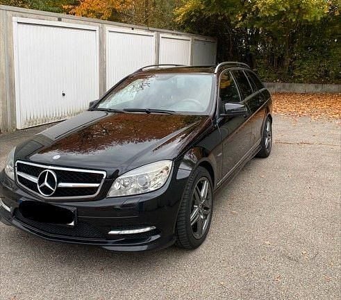 Schwarz Gebraucht 2010 Mercedes C220 AMG Kombi | 7.000 € (Guter Preis) - Bild 1/4