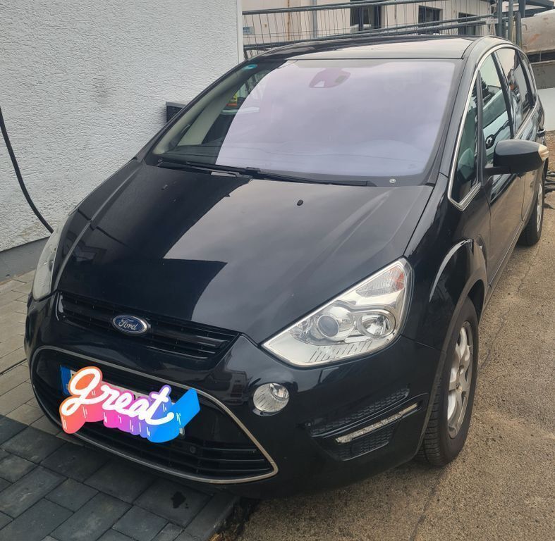 Schwarz Gebraucht 2013 Ford S-MAX Titanium Van / Kleinbus | 14.199 € - Bild 1/4