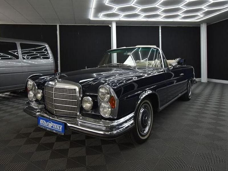 Second-hand Mercedes 280 1970 Albastru