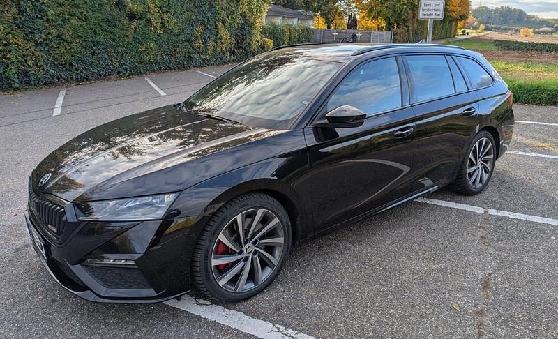 Gebraucht Skoda Octavia First Edition 245 PS (180 kW) 2021 Schwarz Kombi