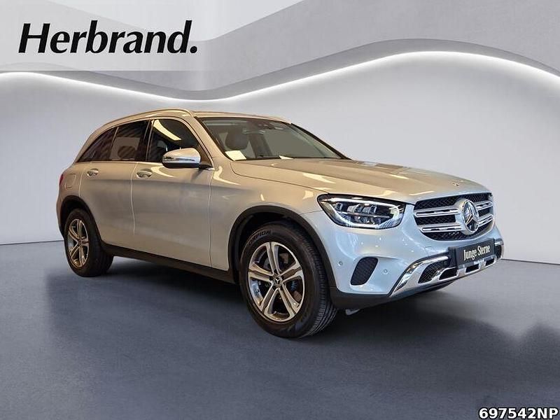 Gebraucht Mercedes GLC220 194 PS (142 kW) 2022 Hightechsilber SUV
